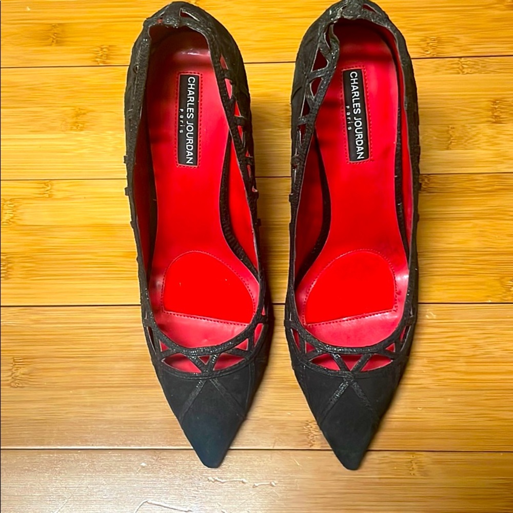 Charles Jourdan Paris Black Suede Pumps